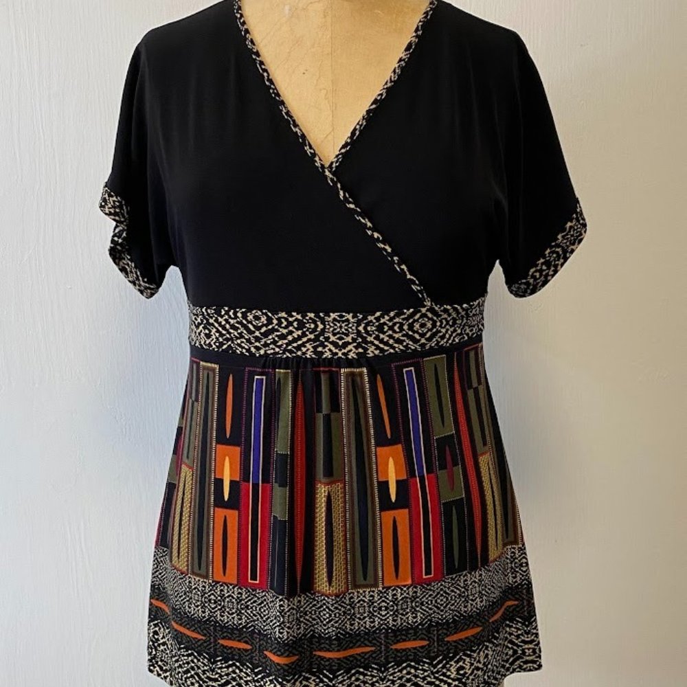 Beautiful Knit Top by Liz&co.